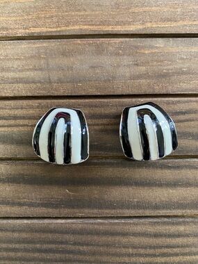 Vintage Black & White Striped Enamel Clip-On Dome Earrings